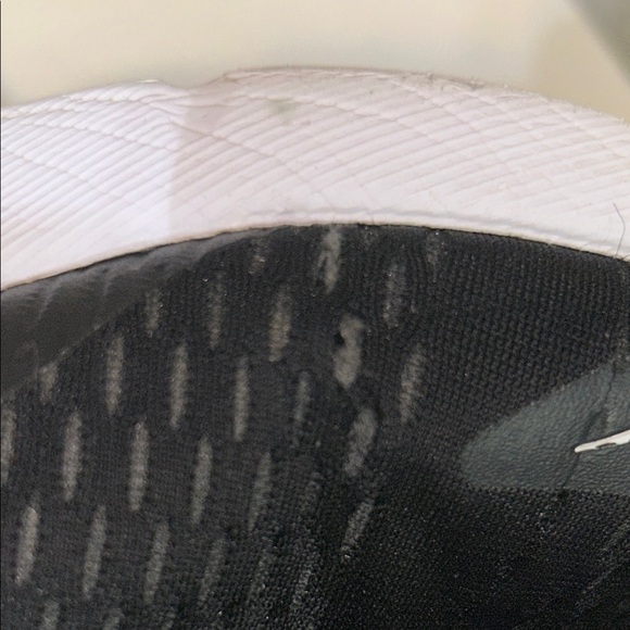 Nike Air Max 270 Black and White‎ Oreo Retro LowSneakers AH8050-002 Mens Size 10 - Picture 6 of 11